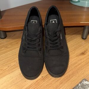 Black Lace up Vans